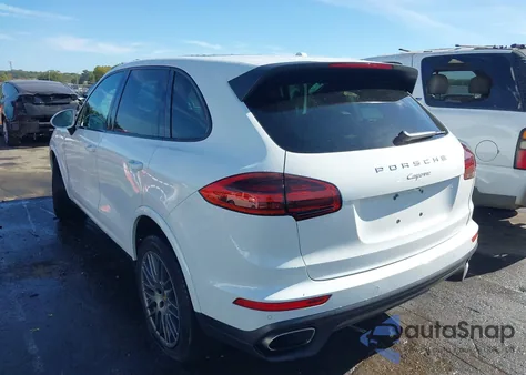 2017 Porsche Cayenne Platinum Edition z USA, uszkodzony, nr VIN WP1AA2A2XHKA91581